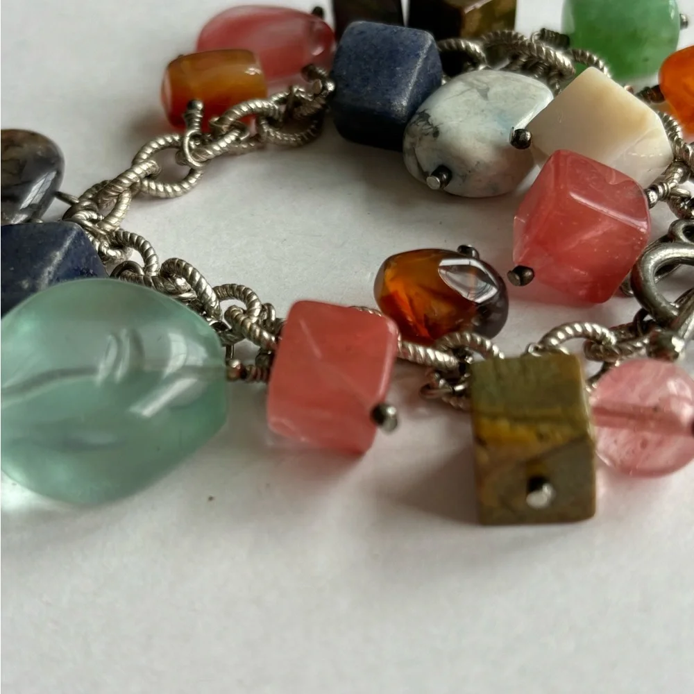Rox bracelet made of glass & gemstones/ toggle clasp / silver tone/ 8 in length